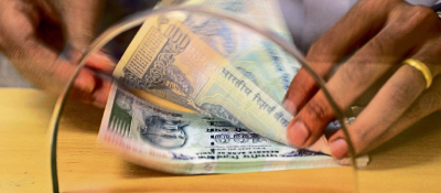 India’s Forex Reserves Hit Record $693.6 Billion